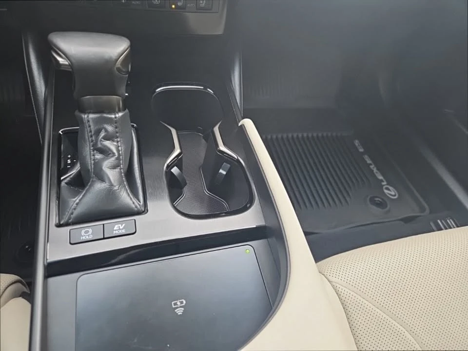 2024 Lexus ES 7th Gen - Image 9 of 20