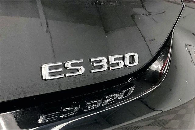 2024 Lexus ES 7th Gen - Image 8 of 20
