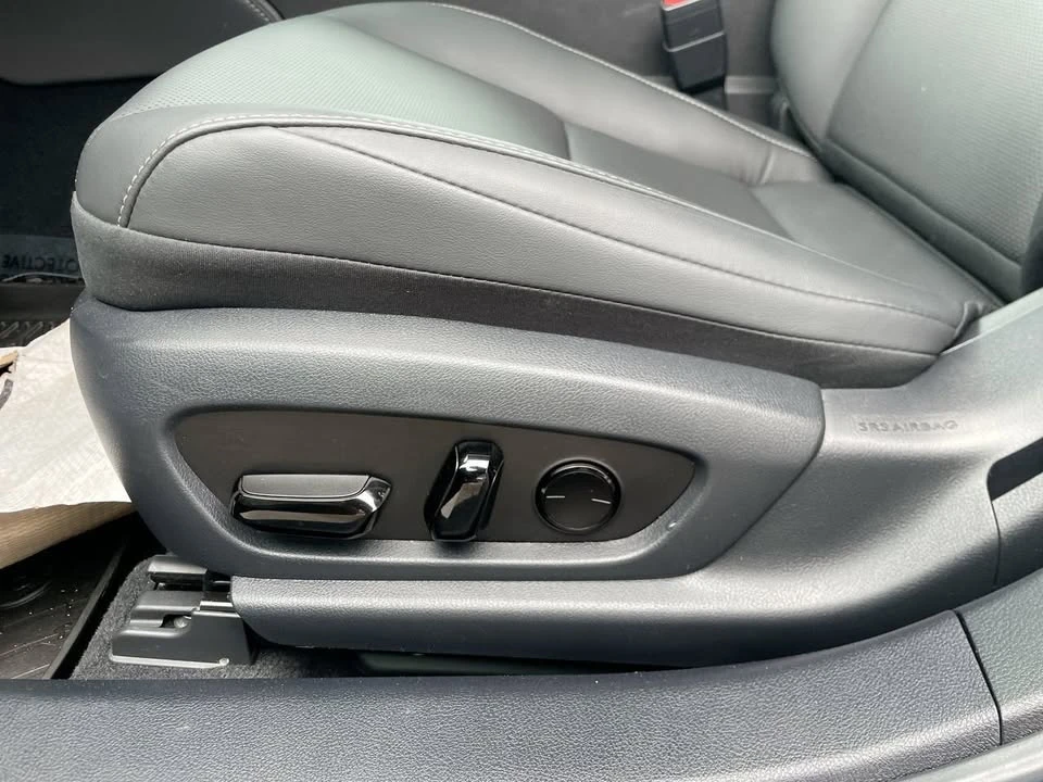 2024 Lexus ES 7th Gen - Image 20 of 20