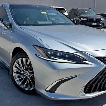 2024 Lexus ES 350 Ultra Luxury