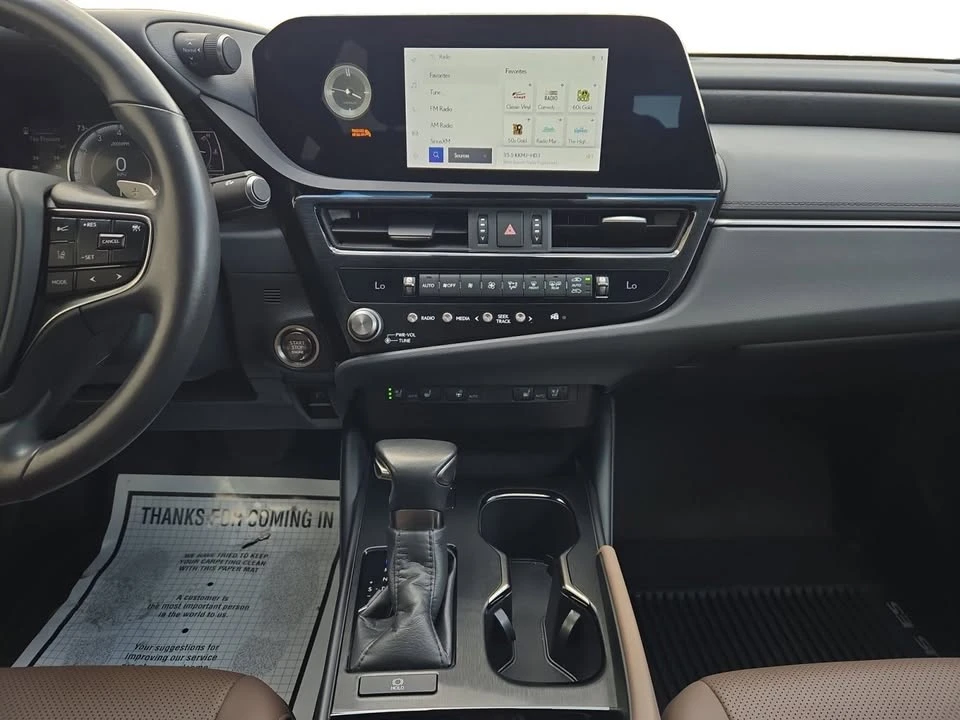 2024 Lexus ES 7th Gen - Image 11 of 15