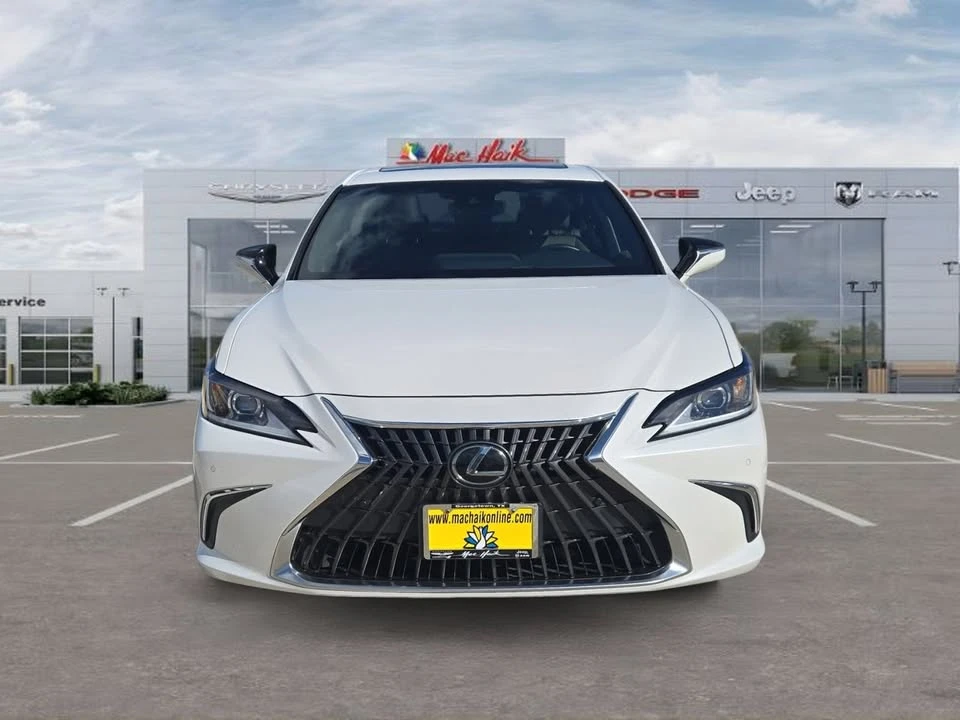 2024 Lexus ES 7th Gen - Image 8 of 15