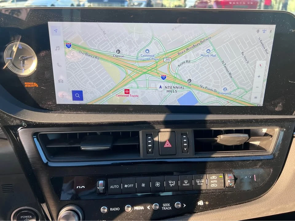 2024 Lexus ES 7th Gen - Image 8 of 15