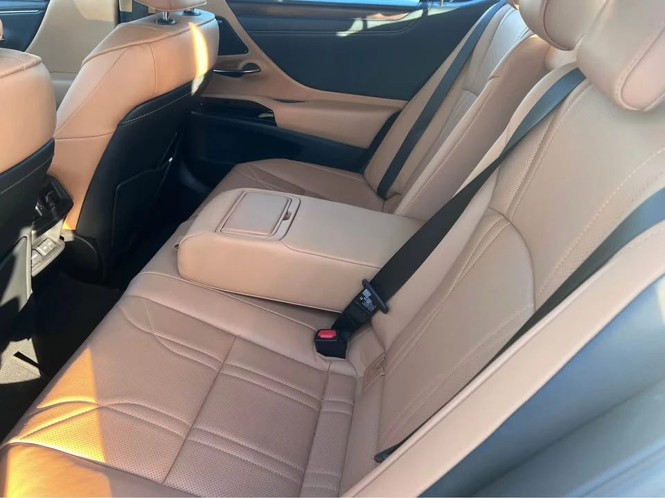 2024 Lexus ES 7th Gen - Image 6 of 15