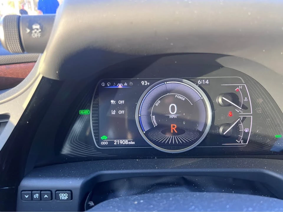 2024 Lexus ES 7th Gen - Image 12 of 15