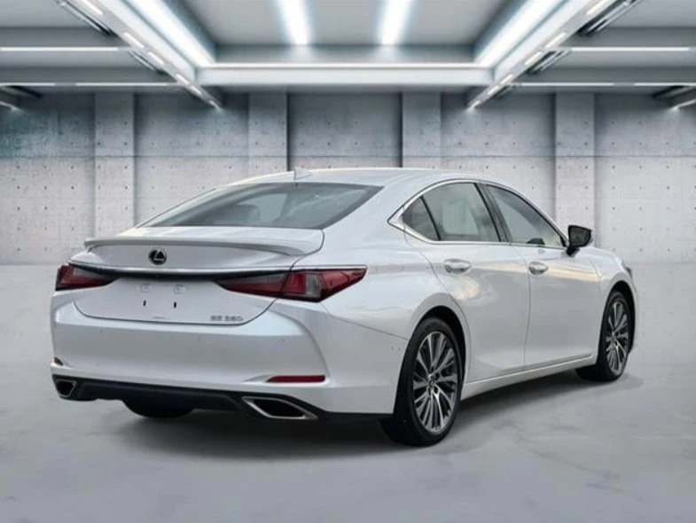 2024 Lexus ES 7th Gen - Image 15 of 18