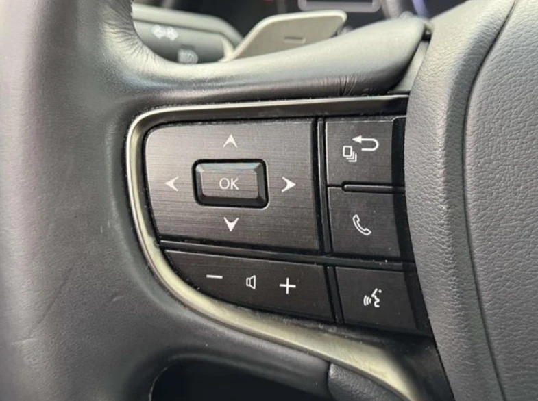 2024 Lexus ES 7th Gen - Image 6 of 18
