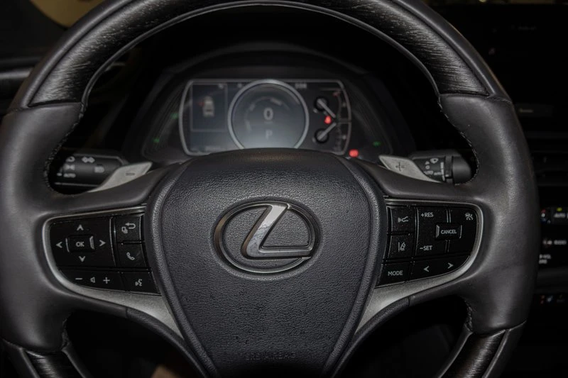 2024 Lexus ES 7th Gen - Image 7 of 20