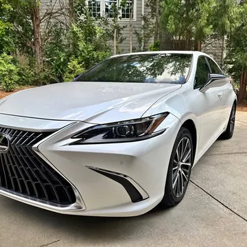 2024 Lexus ES 300h Premium