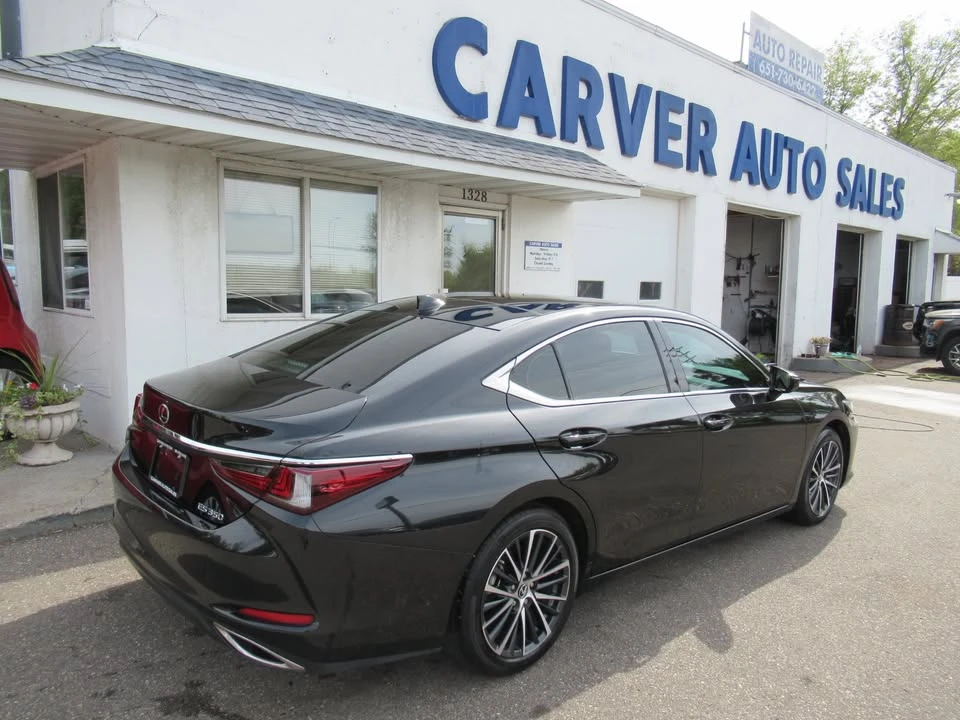 2024 Lexus ES 7th Gen - Image 7 of 8