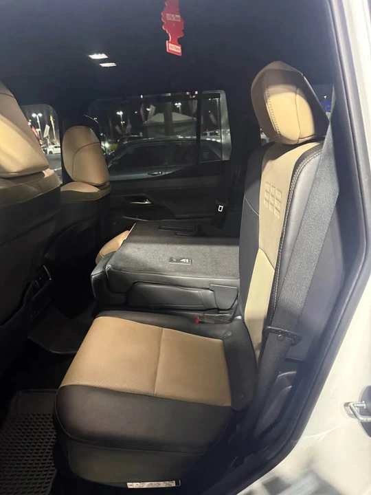 2024 Lexus GX 3rd Gen - Image 5 of 6