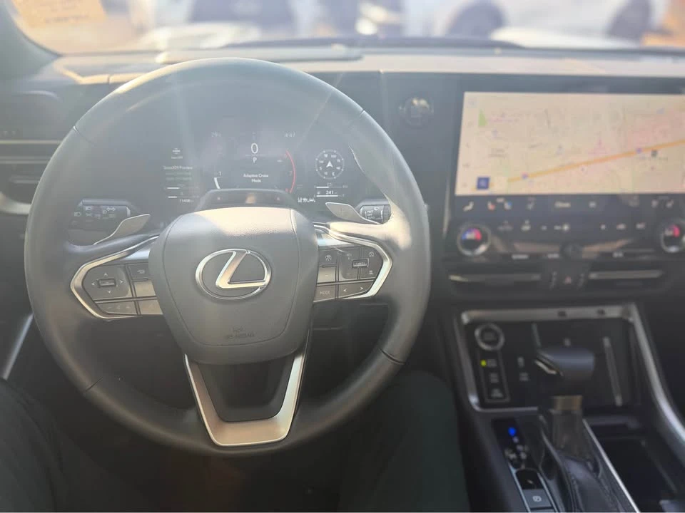 2024 Lexus GX 3rd Gen - Image 10 of 11