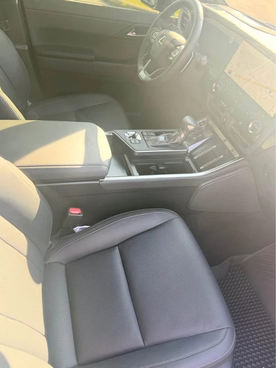 2024 Lexus GX 3rd Gen - Image 5 of 11