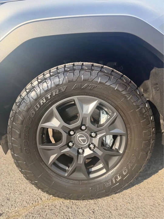 2024 Lexus GX 3rd Gen - Image 9 of 11