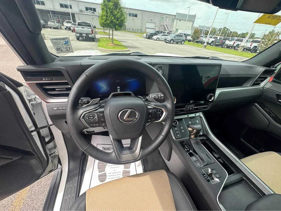 2024 Lexus GX 3rd Gen - Image 8 of 12