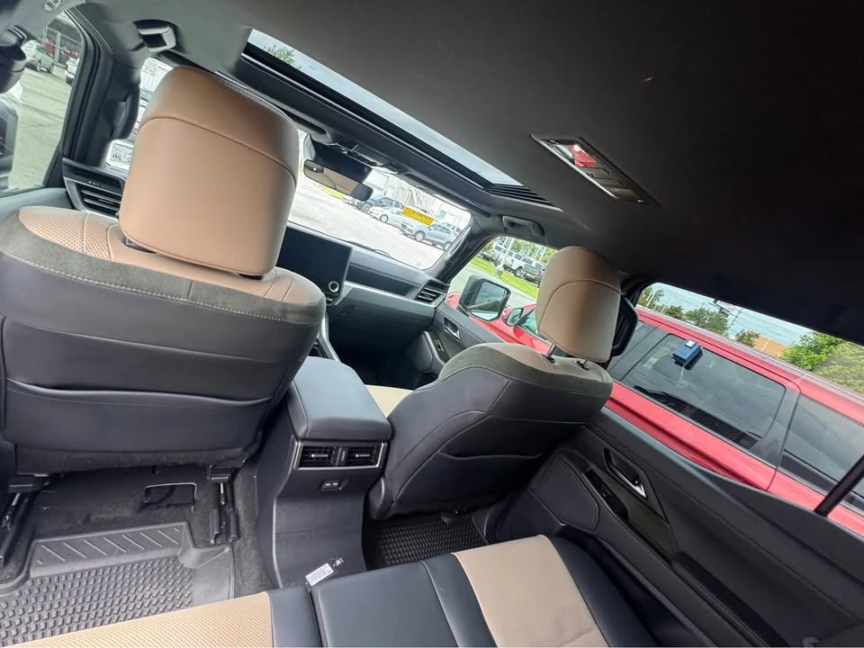 2024 Lexus GX 3rd Gen - Image 11 of 12