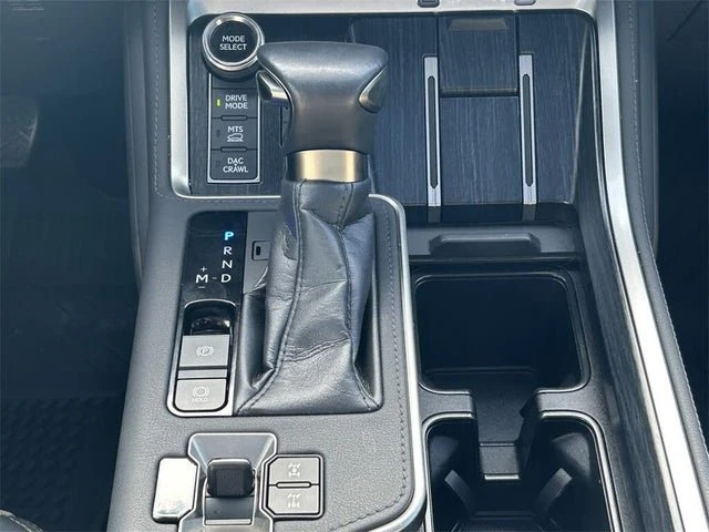 2024 Lexus GX 3rd Gen - Image 15 of 19