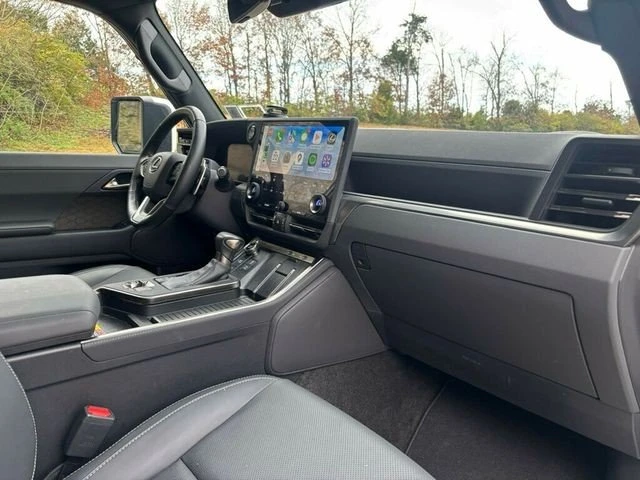 2024 Lexus GX 3rd Gen - Image 13 of 20