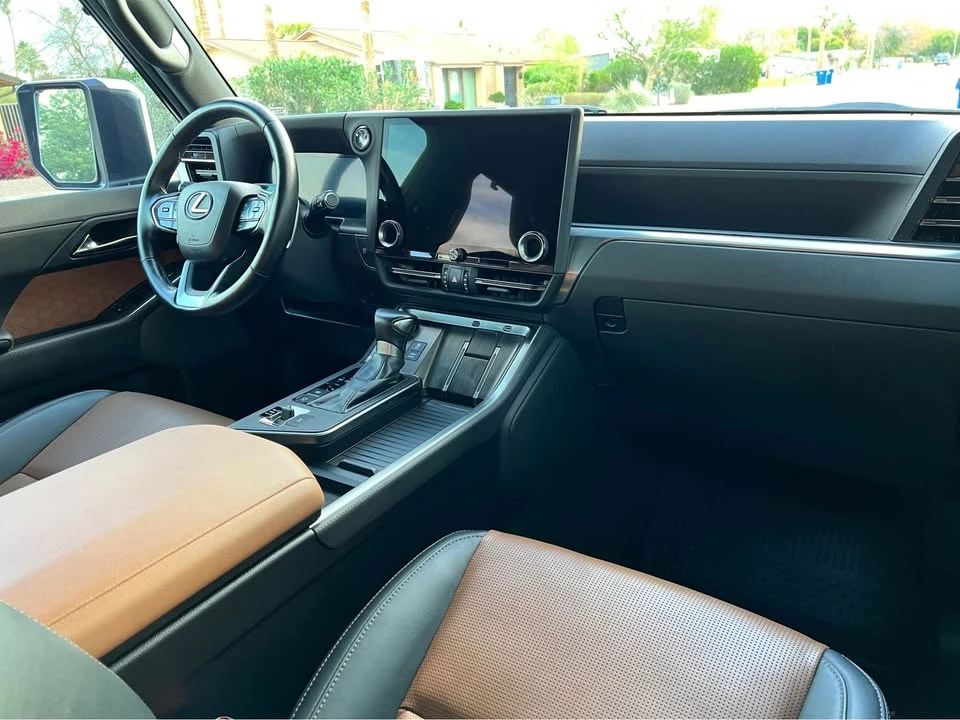 2024 Lexus GX 3rd Gen - Image 14 of 18