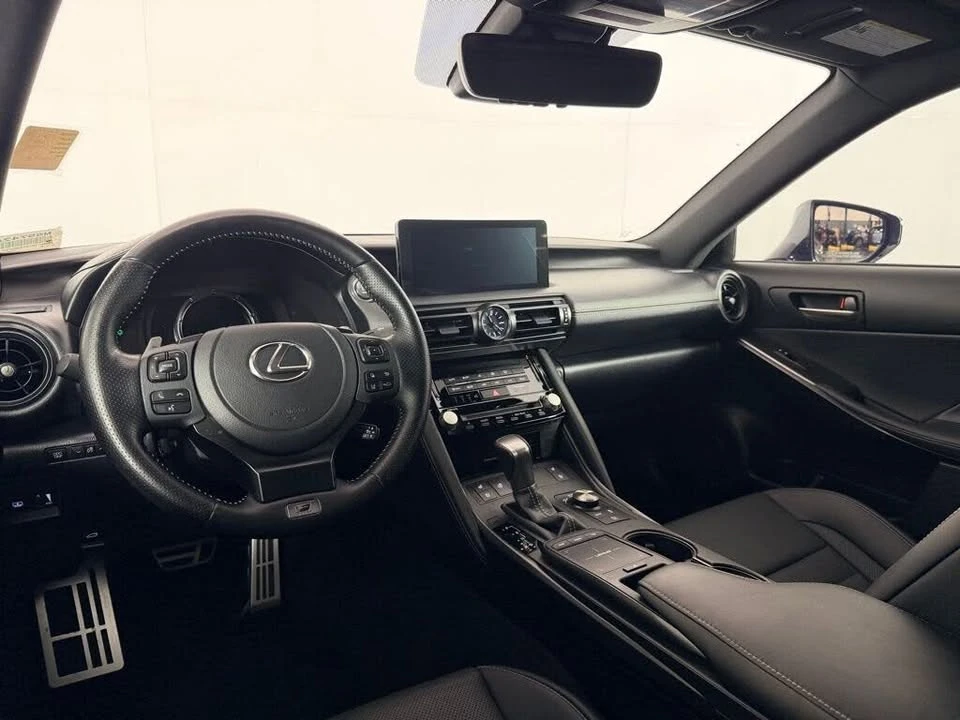 2024 Lexus IS 3rd Gen - Image 14 of 18