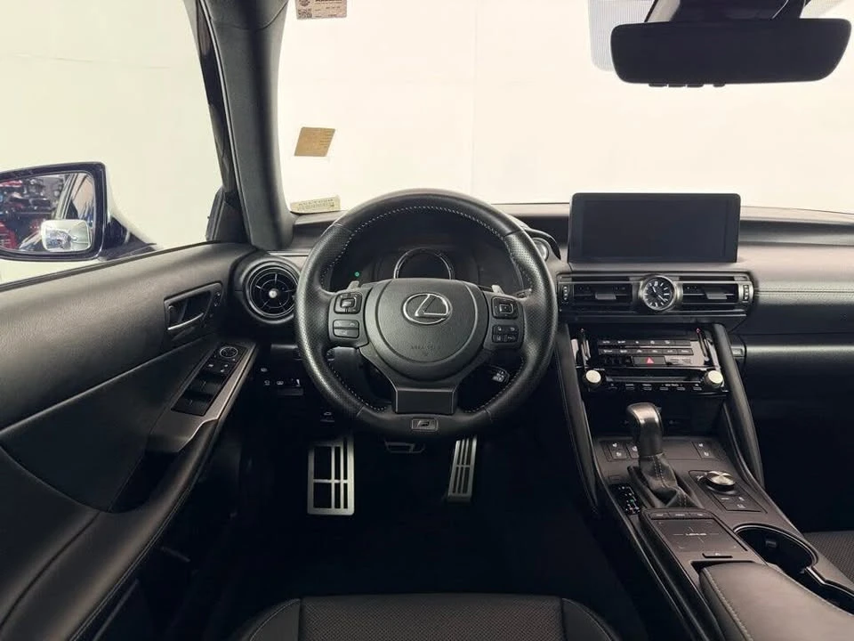 2024 Lexus IS 3rd Gen - Image 15 of 18