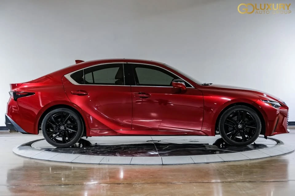 2024 Lexus IS 3rd Gen - Image 9 of 20