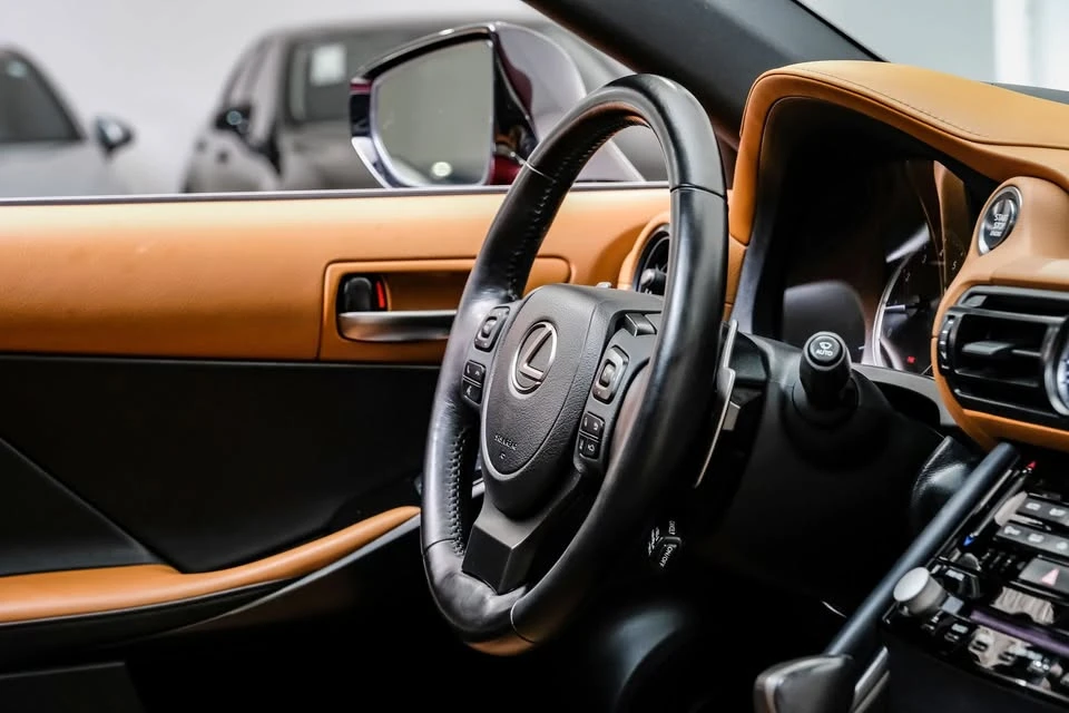 2024 Lexus IS 3rd Gen - Image 18 of 20