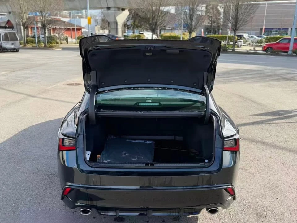 2024 Lexus IS 3rd Gen - Image 9 of 13