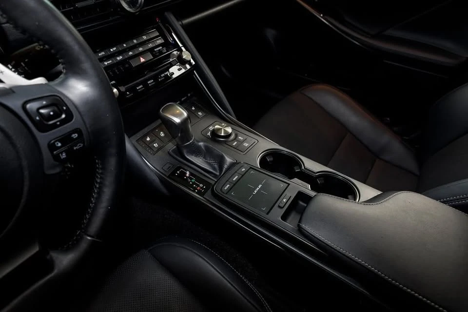 2024 Lexus IS 3rd Gen - Image 15 of 20