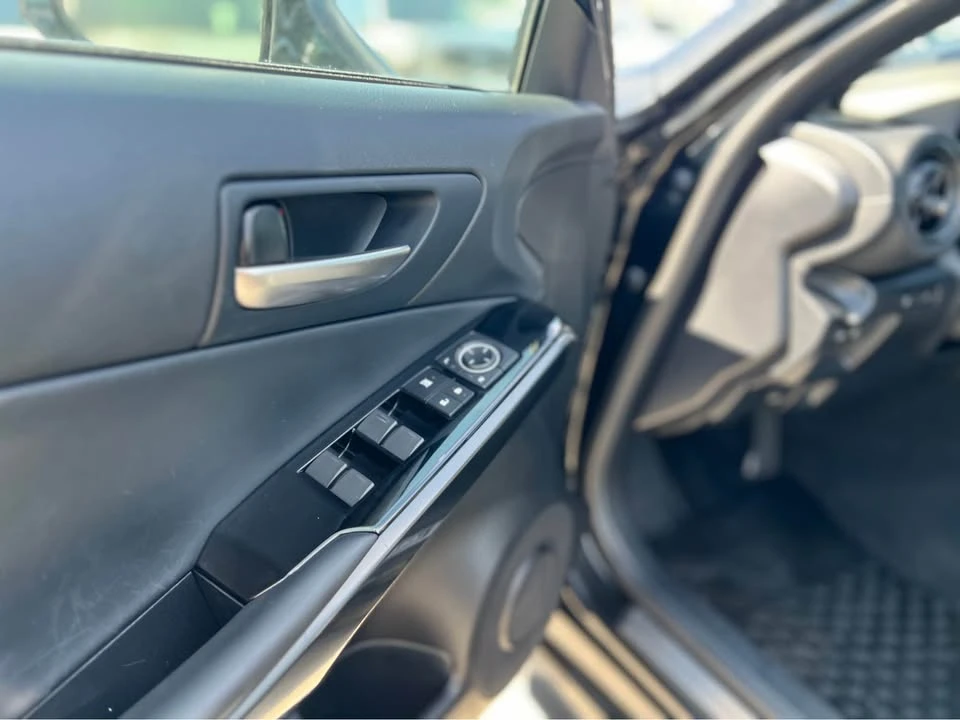 2024 Lexus IS 3rd Gen - Image 15 of 18