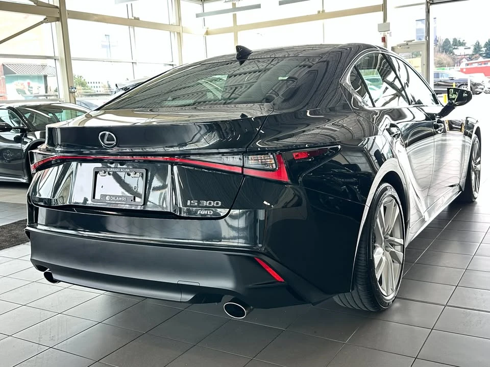 2024 Lexus IS 3rd Gen - Image 4 of 12