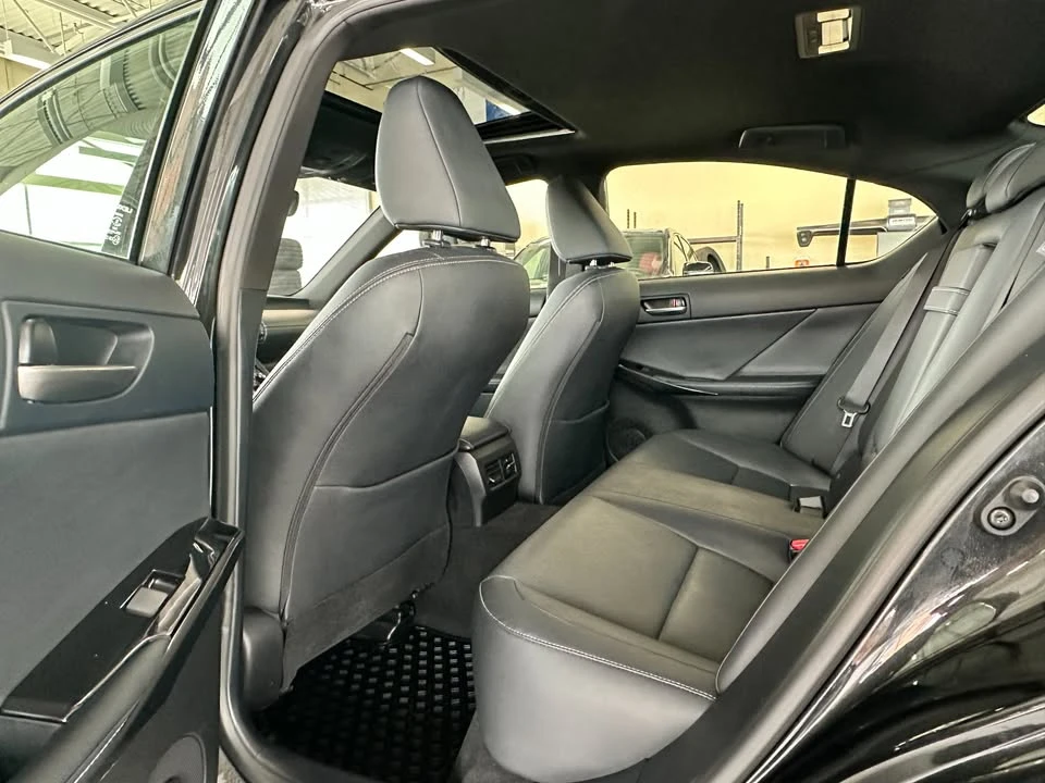 2024 Lexus IS 3rd Gen - Image 9 of 12