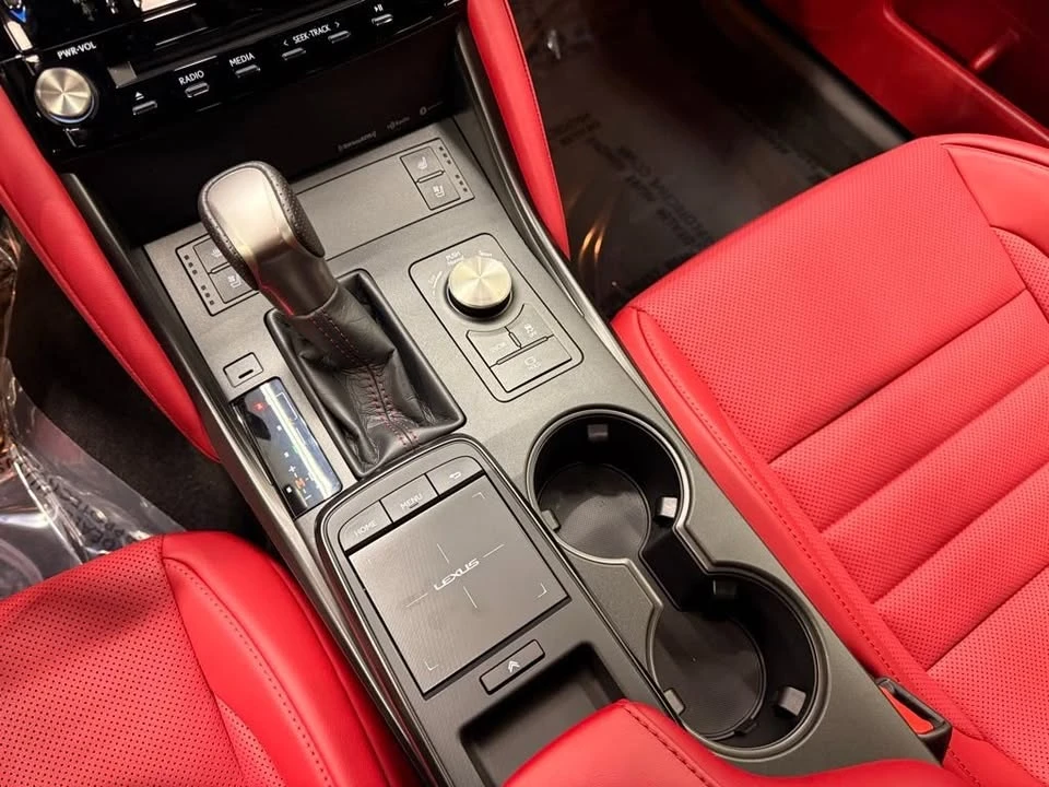 2024 Lexus IS 3rd Gen - Image 19 of 20