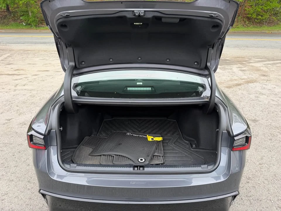 2024 Lexus IS 3rd Gen - Image 9 of 20