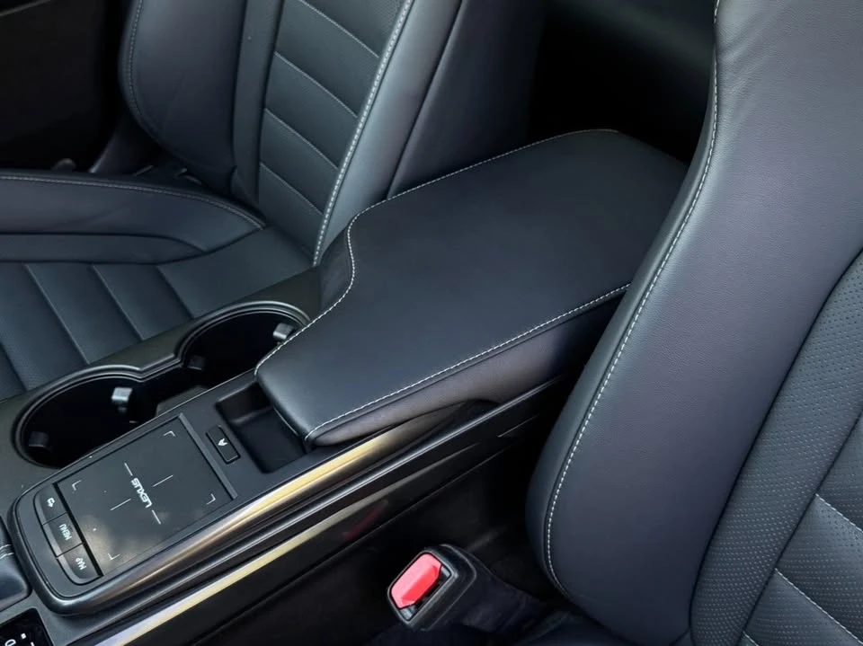 2024 Lexus IS 3rd Gen - Image 13 of 20