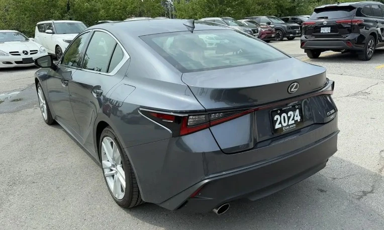 2024 Lexus IS 3rd Gen - Image 17 of 20