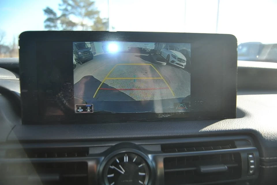2024 Lexus IS 3rd Gen - Image 16 of 20