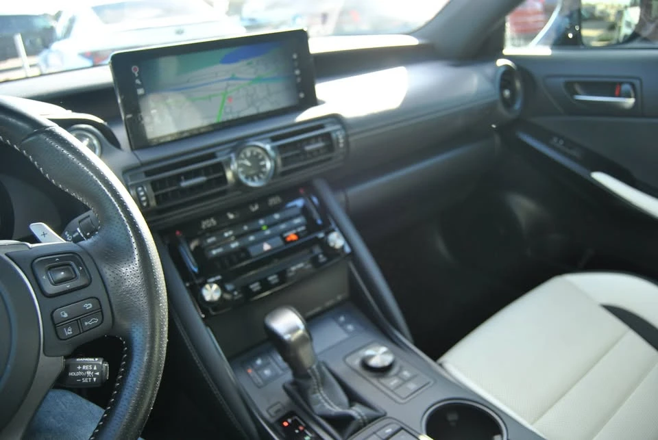 2024 Lexus IS 3rd Gen - Image 14 of 20