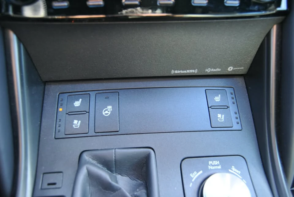 2024 Lexus IS 3rd Gen - Image 19 of 20