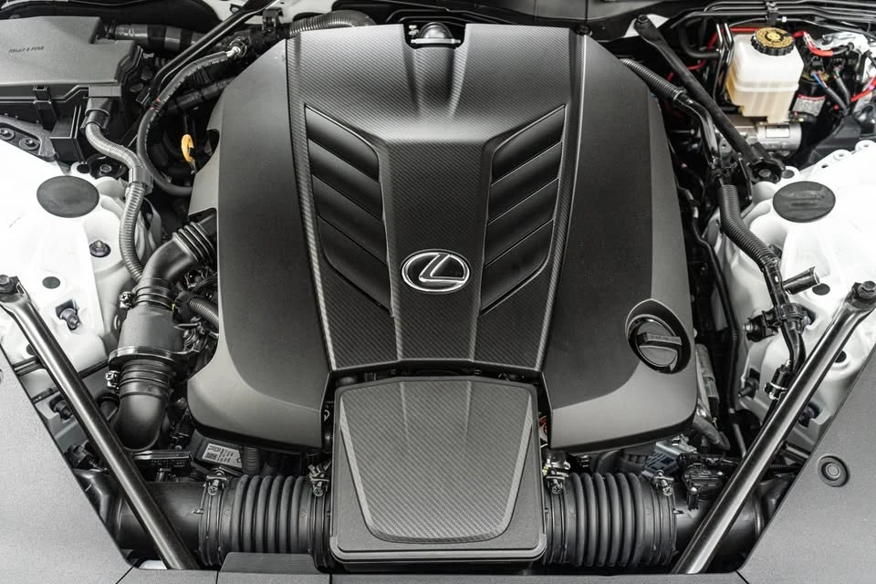 2024 Lexus LC - Image 5 of 13