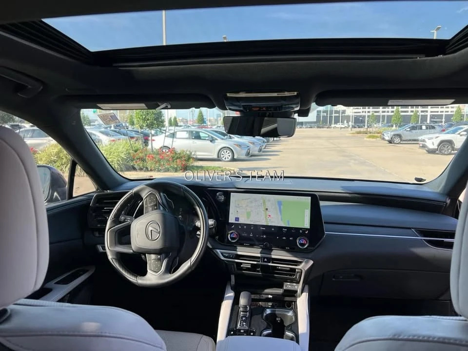 2024 Lexus RX 5th Gen - Image 2 of 8