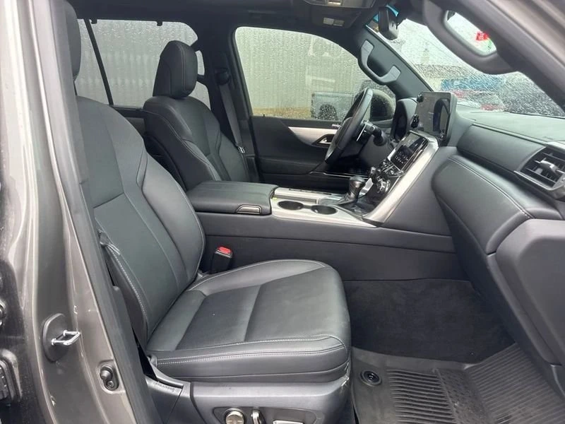 2024 Lexus LX 4th Gen - Image 13 of 20