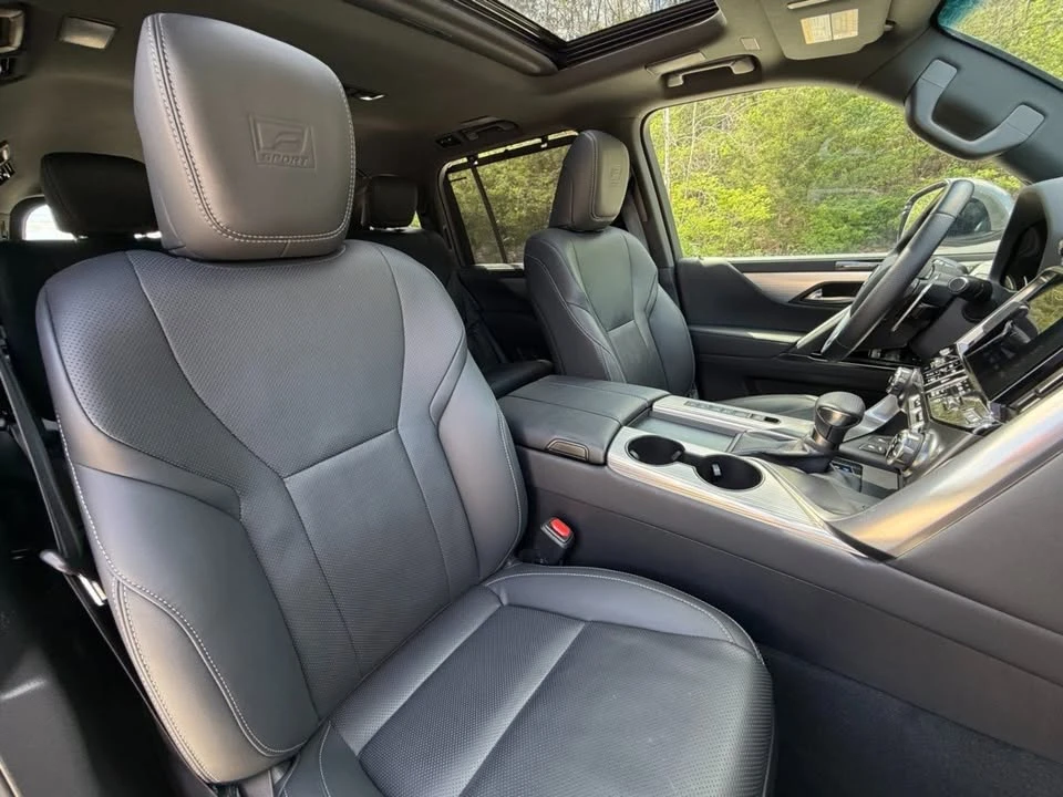 2024 Lexus LX 4th Gen - Image 19 of 20