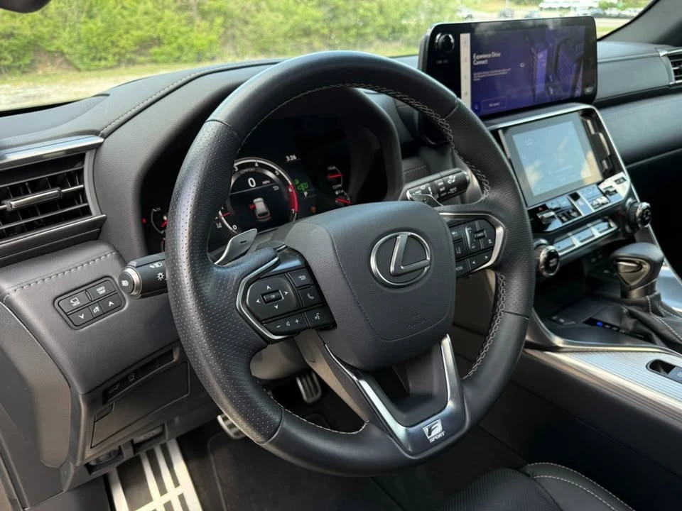 2024 Lexus LX 4th Gen - Image 11 of 20