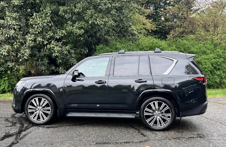 2024 Lexus LX 4th Gen - Image 5 of 5
