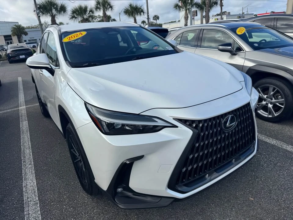 2024 Lexus NX 2nd Gen - Image 2 of 2