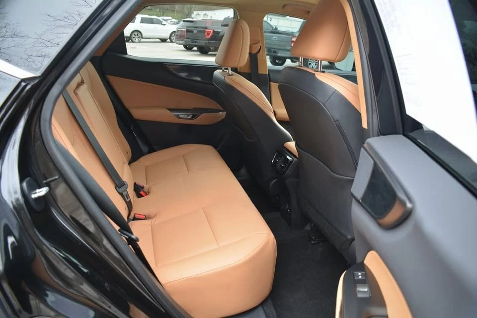 2024 Lexus NX 2nd Gen - Image 11 of 13