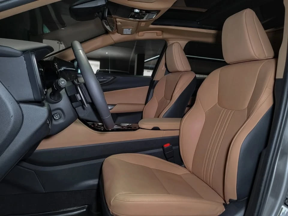 2024 Lexus NX 2nd Gen - Image 15 of 18