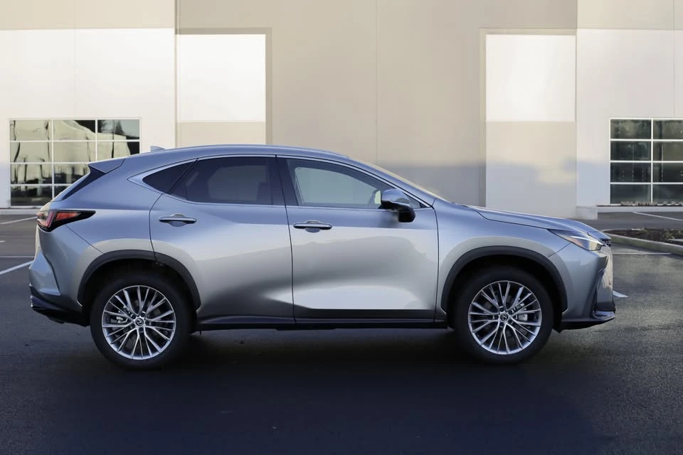 2024 Lexus NX 2nd Gen - Image 4 of 19