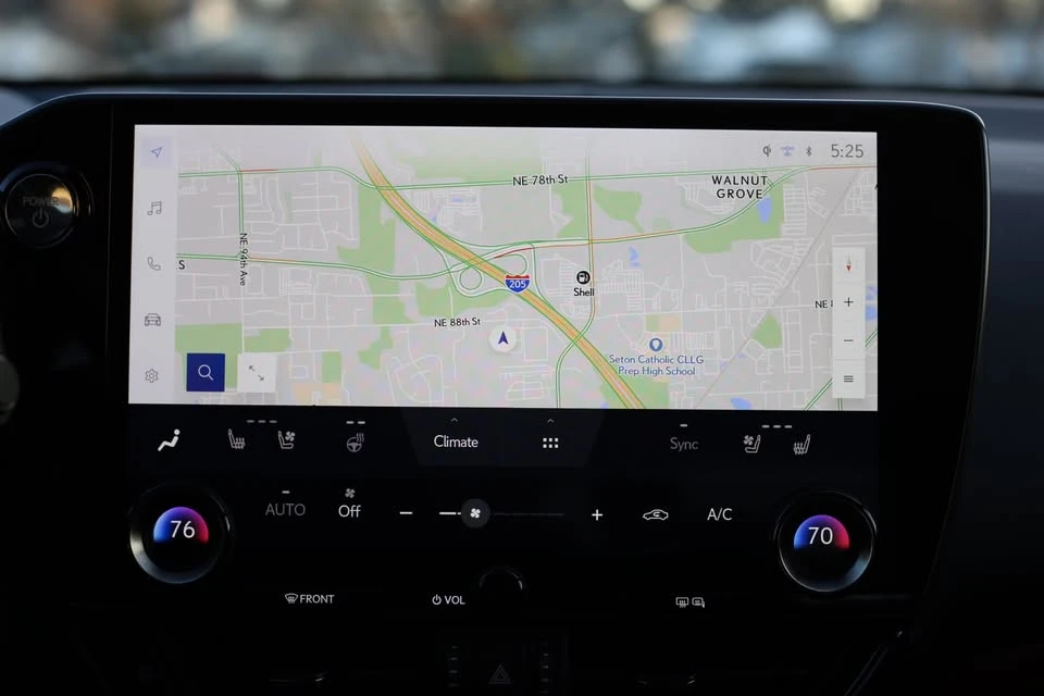 2024 Lexus NX 2nd Gen - Image 16 of 19